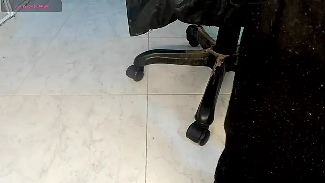 Lissalittlee online show from March 11, 7:36 pm