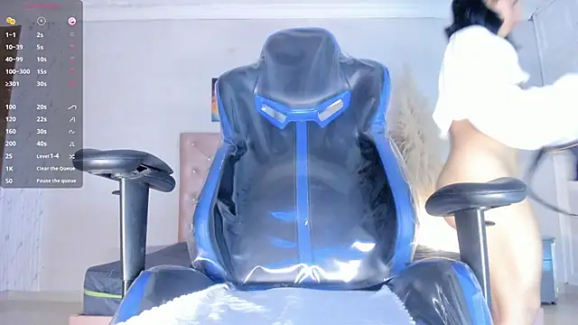 Lissalittlee online show from November 24, 7:58 pm