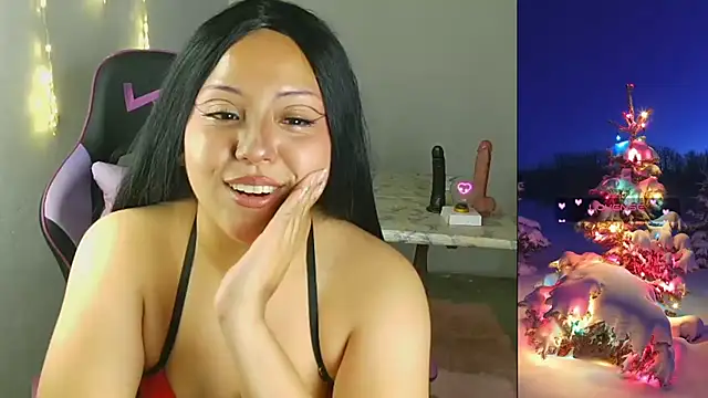 Snapshot of PurpleHaze17 chatting on December 14, 5:46 am PurpleHaze17 online show from December 14, 5:46 am