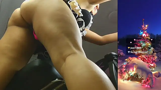 Snapshot of PurpleHaze17 chatting on December 15, 8:36 pm PurpleHaze17 online show from December 15, 8:36 pm