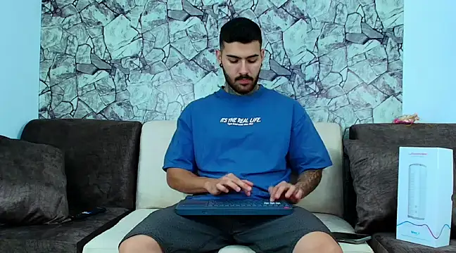 silvano torres online show from December 6, 8:23 pm