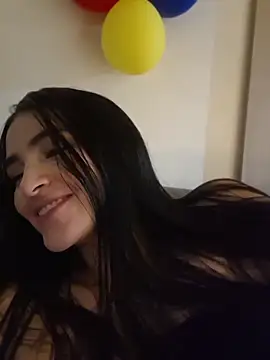 Snapshot of miel_gomez chatting on June 27, 9:15 am miel gomez online show from June 27, 9:15 am