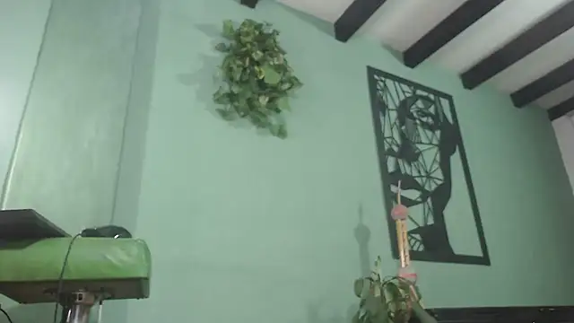 thirstymoonxx online show from November 26, 4:23 am