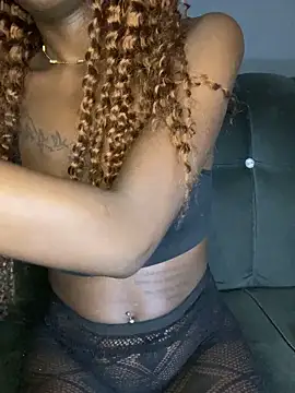 pretty maliah online show from February 17, 9:34 pm