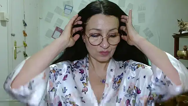 KeisyNeonX online show from May 7, 7:50 pm