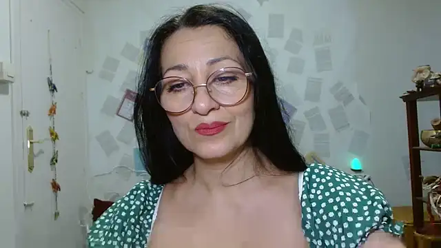 Snapshot of KeisyNeonX chatting on June 8, 5:24 pm KeisyNeonX online show from June 8, 5:24 pm