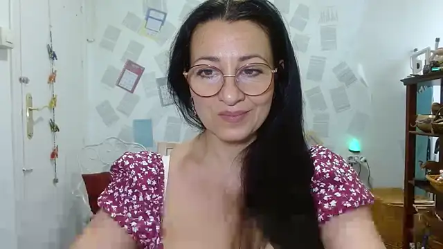 Snapshot of KeisyNeonX chatting on June 21, 2:01 pm KeisyNeonX online show from June 21, 2:01 pm