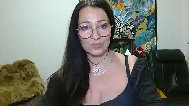 KeisyNeonX online show from April 10, 1:29 pm