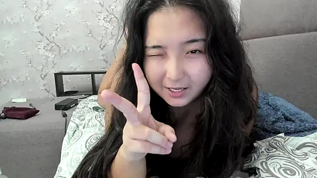 Snapshot of cutie_mio chatting on September 10, 11:31 am cutie mio online show from September 10, 11:31 am