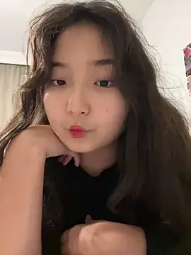 Snapshot of cutie_mio chatting on December 19, 5:08 pm cutie mio online show from December 19, 5:08 pm