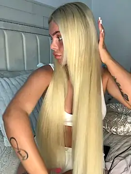 IrishTeenBarbie69 online show from October 16, 9:34 pm