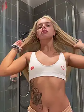 IrishTeenBarbie69 online show from December 21, 6:00 pm