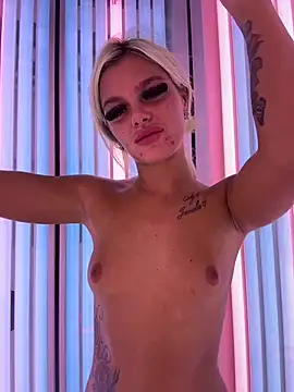 IrishTeenBarbie69 online show from December 6, 5:38 pm