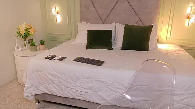  Miss Kimm online show from February 24, 12:06 pm