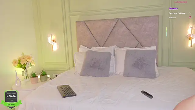  Miss Kimm online show from March 9, 12:20 pm