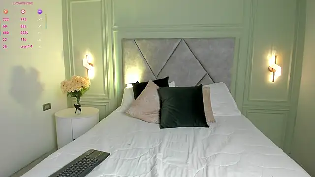 Snapshot of _Miss_Kimm chatting on November 21, 10:36 am Miss Kimm online show from November 21, 10:36 am