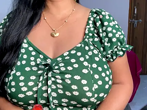 Aishwarya 101  online show from November 24, 4:29 pm