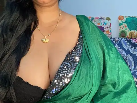 Aishwarya 101  online show from October 18, 5:37 pm