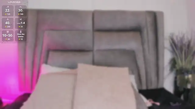 sophiee smith online show from May 28, 11:38 am