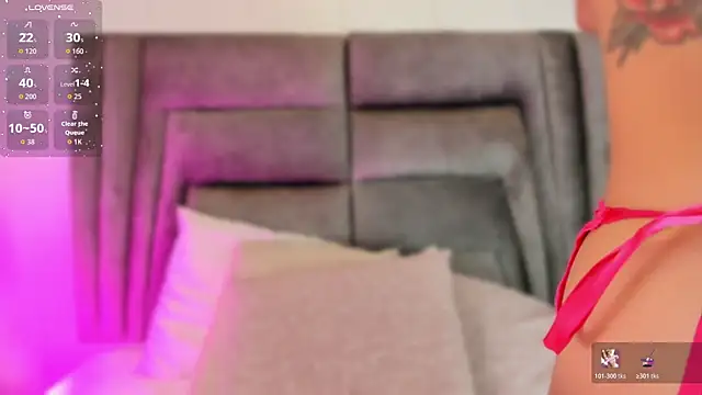 sophiee smith online show from March 3, 11:39 am