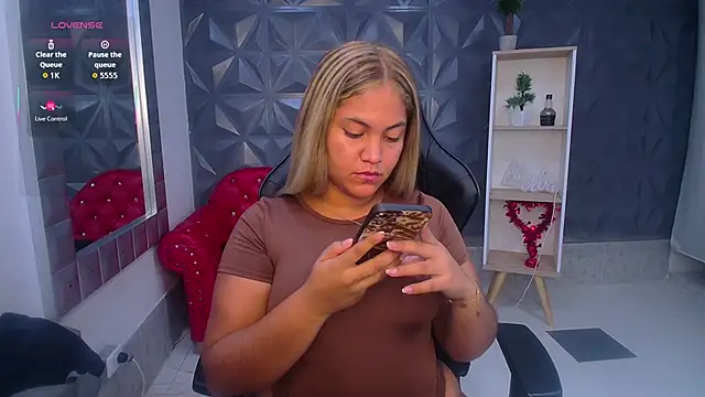 Cristal War online show from December 22, 11:38 pm