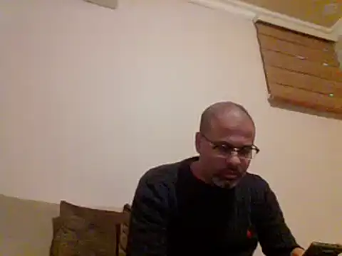 Snapshot of desi_black_cock chatting on February 8, 11:55 am desi black cock online show from February 8, 11:55 am