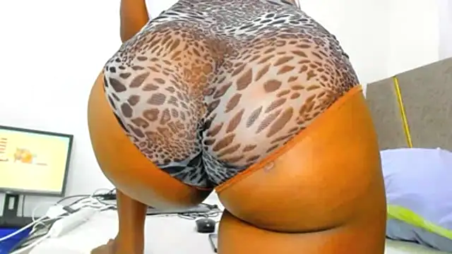 Natasha Spencer online show from November 27, 10:43 pm