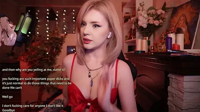 Chriss Fox online show from February 14, 3:56 pm