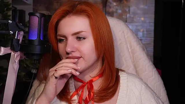 Snapshot of Chriss_Fox chatting on February 12, 6:30 pm Chriss Fox online show from February 12, 6:30 pm