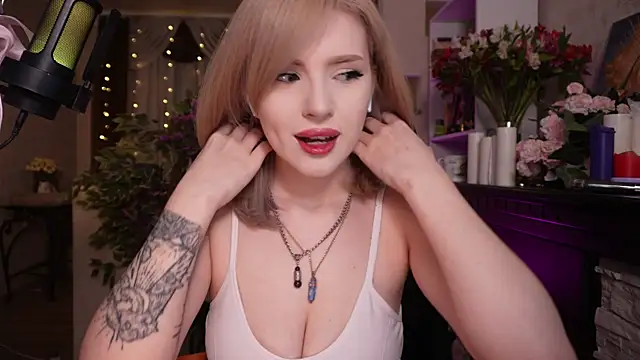 Chriss Fox online show from February 22, 3:35 pm