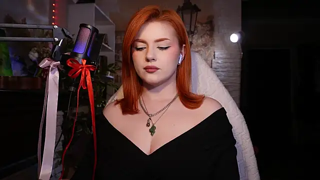 Snapshot of Chriss_Fox chatting on February 24, 6:26 pm Chriss Fox online show from February 24, 6:26 pm