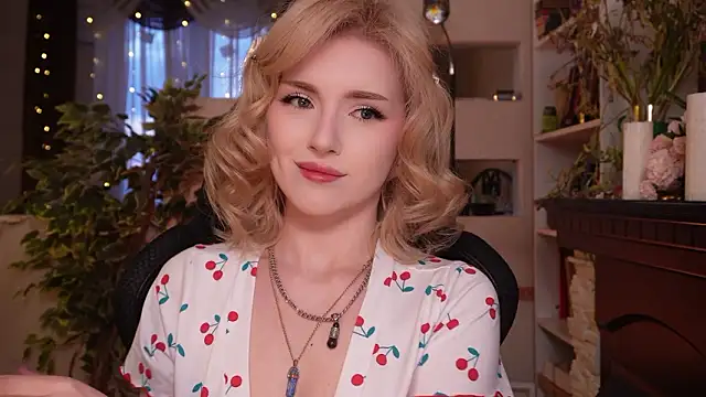 Chriss Fox online show from March 7, 3:17 pm