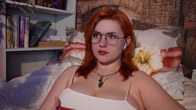 Snapshot of Chriss_Fox chatting on February 17, 3:11 pm Chriss Fox online show from February 17, 3:11 pm