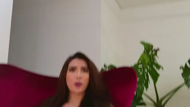 Snapshot of _BellaDonna_ chatting on March 8, 6:32 am BellaDonna online show from March 8, 6:32 am