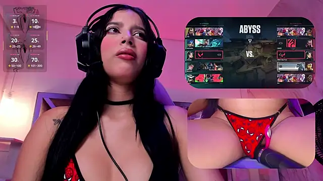 SweetieCloe  online show from April 13, 9:08 pm