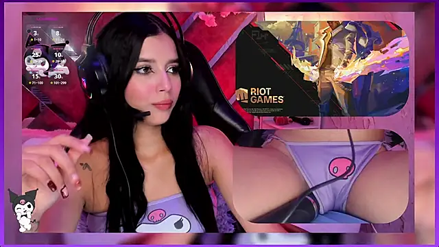 Snapshot of SweetieCloe_ chatting on September 17, 10:01 pm SweetieCloe online show from September 17, 10:01 pm