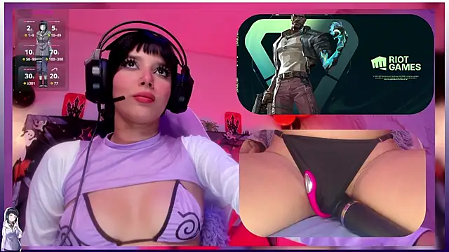 SweetieCloe  online show from October 26, 9:15 pm