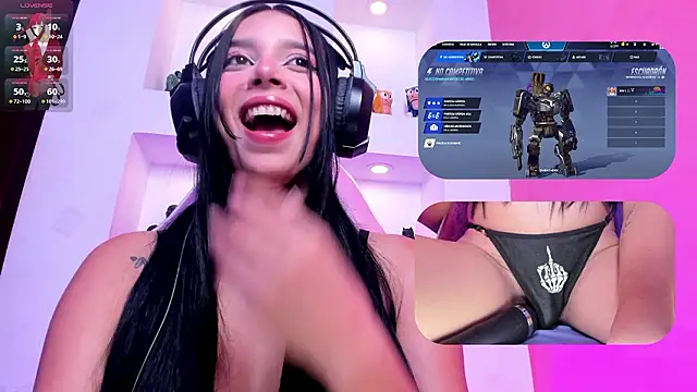 SweetieCloe  online show from February 21, 9:28 pm