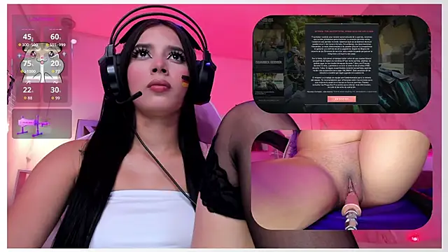 SweetieCloe  online show from May 18, 9:41 pm