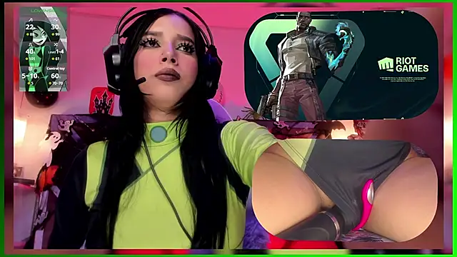 SweetieCloe  online show from October 27, 9:38 pm