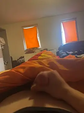 sollzii online show from February 11, 12:04 pm