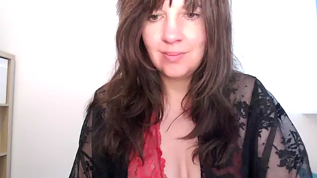 Ella Next Door online show from December 21, 9:00 am