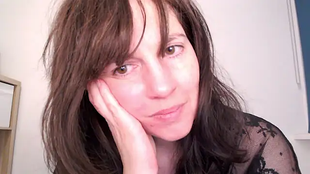 Ella Next Door online show from January 5, 8:23 pm