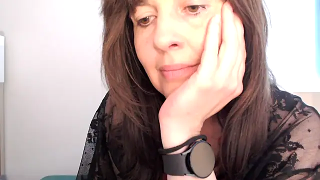 Ella Next Door online show from April 7, 1:57 pm