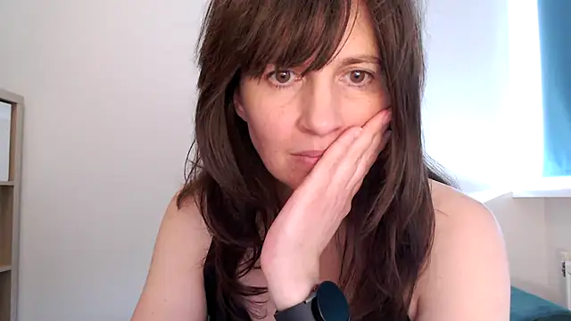 Ella Next Door online show from March 3, 3:19 pm