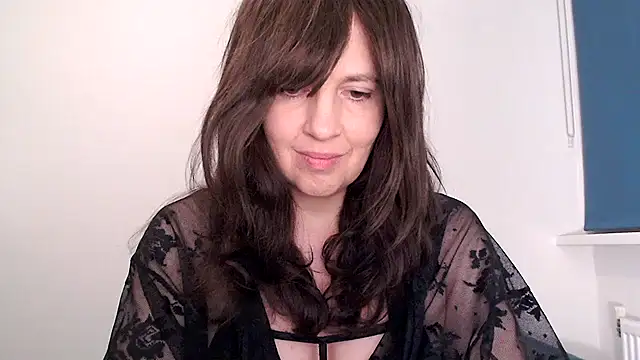 Ella Next Door online show from February 4, 9:54 pm