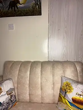 Snapshot of Naughty-sonia2 chatting on February 24, 7:52 pm Naughty-sonia2 online show from February 24, 7:52 pm