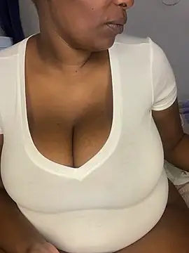 Naughty-sonia2 online show from April 5, 8:32 am