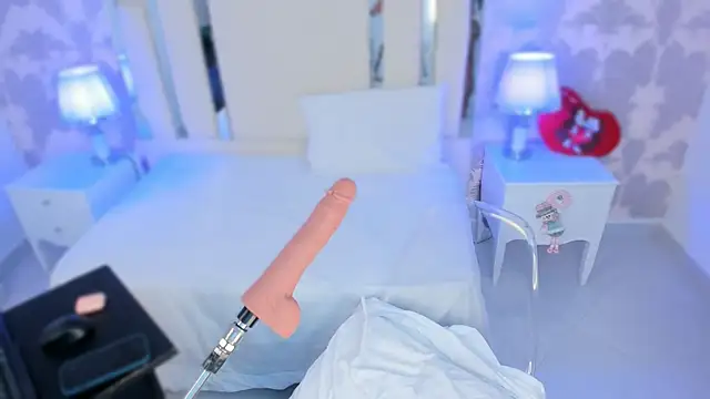 Miliaangeles online show from November 15, 12:31 pm