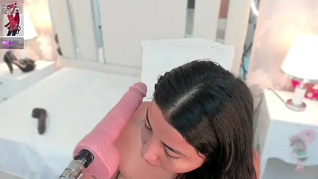 Miliaangeles online show from January 16, 8:40 am